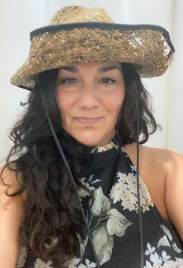 Day 15 Hum of the Earth Crackle of the Sky Tour My hat is worn out and losing shape.